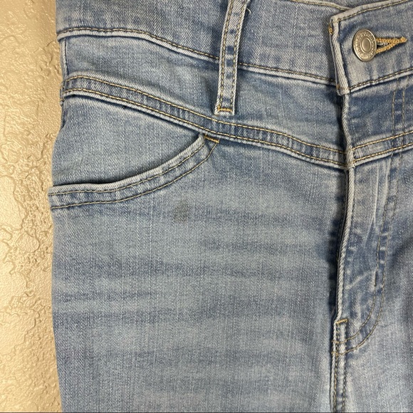 Levi’s mile high super skinny light wash jeans - Picture 3 of 7